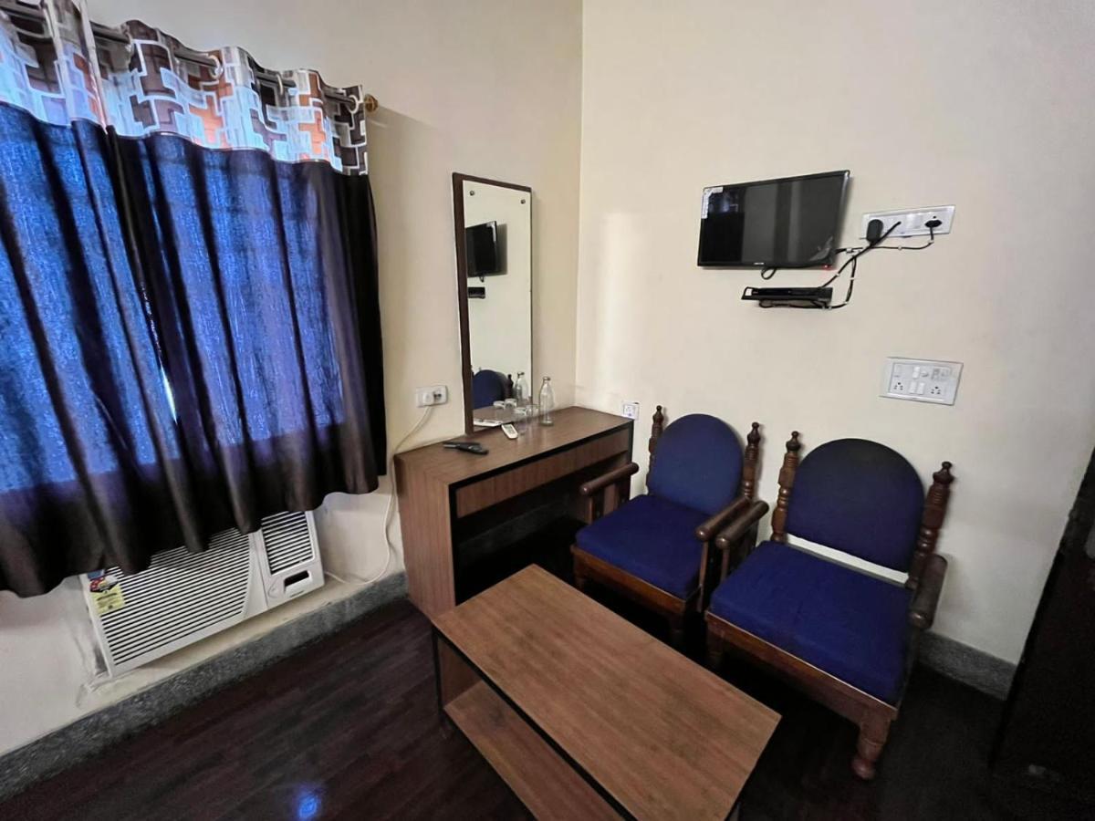 Hotel Chandra Jamshedpur Eksteriør billede